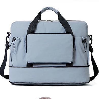 Lightweight Weekender with Expandable Storage