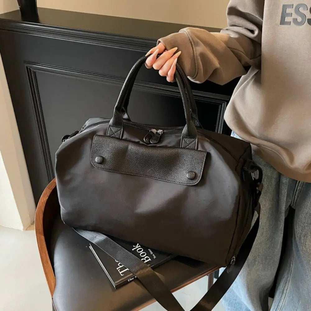 Sports Weekender Bag with Shoe Compartment and Organized Storage